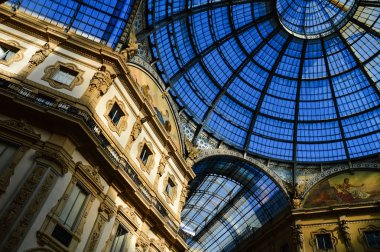 Galleria vittorio emanuele II'nin içinde orta Milan, İtalya