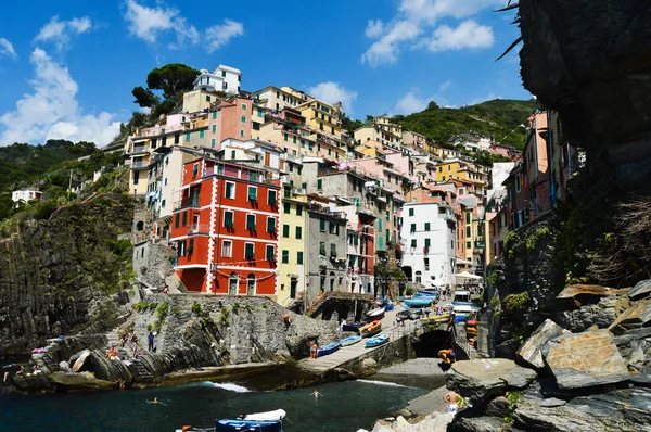 Arquitetura mediterrânica tradicional de Riomaggiore, Itália — Fotografia de Stock