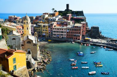 geleneksel Akdeniz mimarisi Vernazza, İtalya