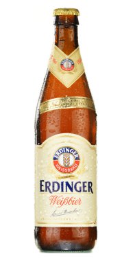 Beyaz izole Erdinger şişesini