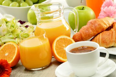 Masada kahvaltı ile kompozisyon. Balnced diyet.