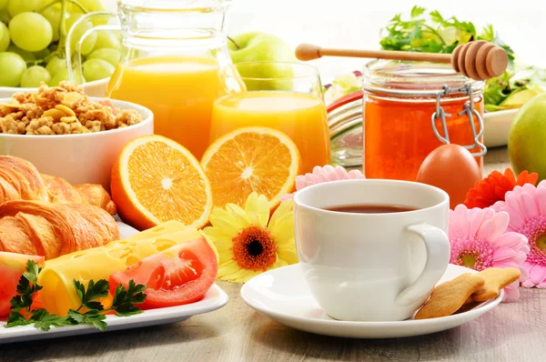 Composición con desayuno en la mesa. Dieta equilibrada . —  Fotos de Stock