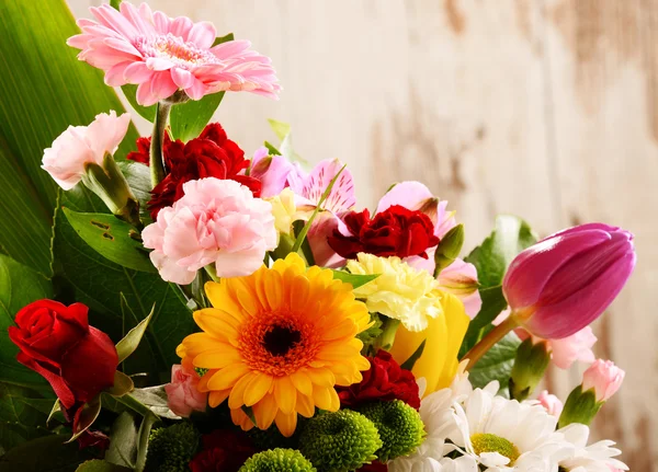 Composition with bouquet of flowers — Stock Photo, Image