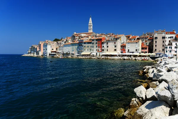 Città vecchia di Rovigno sulla penisola istriana, Croazia — Foto Stock