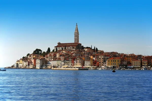 Città vecchia di Rovigno sulla penisola istriana, Croazia — Foto Stock