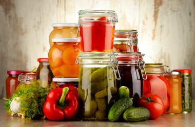 Kavanoz turşu sebze ve meyve kompostolar