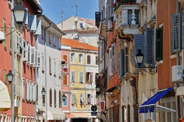 Casco antiguo de Rovinj en la península de Istria, Croacia — Foto de Stock