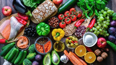 Akdeniz diyetini temsil eden gıda ürünleri.