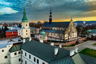 Kutsal Bakire Meryem, Kielce, Polonya varsayımı katedral Bazilikası