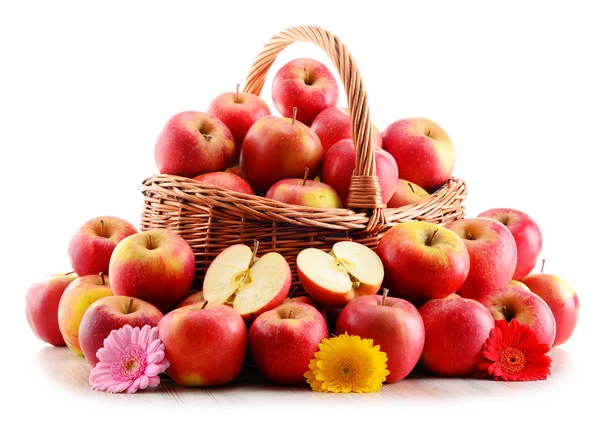 Apples in wicker basket isolated on white — Stock Photo, Image