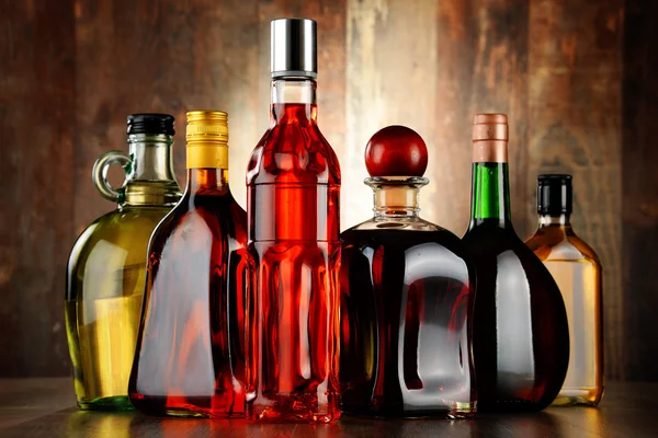 Bottles of assorted alcoholic beverages — Stock Photo, Image