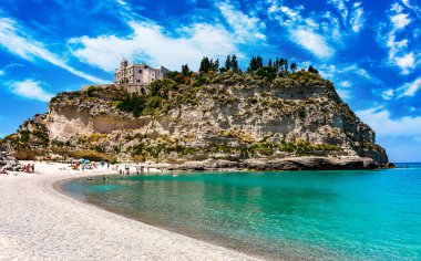 Tropea Plajı, Vibo Valentia, Calabria, İtalya.