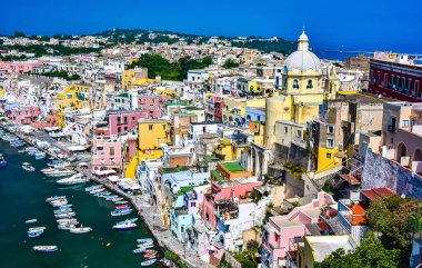 Procida Island, İtalya'nın Metropolitan City of Naples, Campania, İtalya'nın panoramik manzaralı.