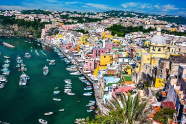 Procida Island, İtalya'nın Metropolitan City of Naples, Campania, İtalya'nın panoramik manzaralı.
