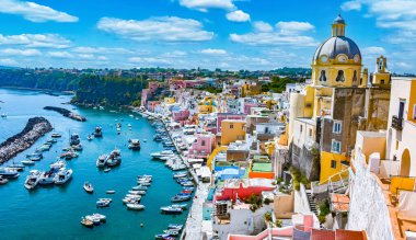 Procida Island, İtalya'nın Metropolitan City of Naples, Campania, İtalya'nın panoramik manzaralı.