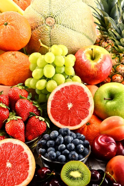 Kompozycja z bukietem owoców — Zdjęcie stockowe