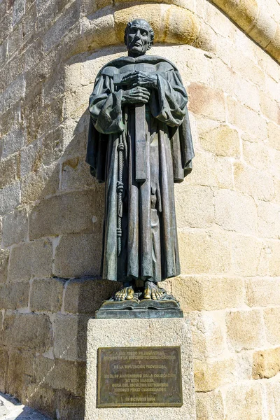 Caceres kathedrale statue von san pedro de alcantara — Stockfoto