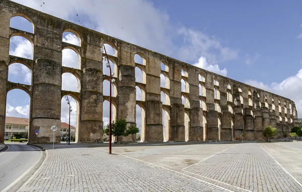 Aqueduto Romano da Amoreira em Elvas em Portugal — Fotografia de Stock