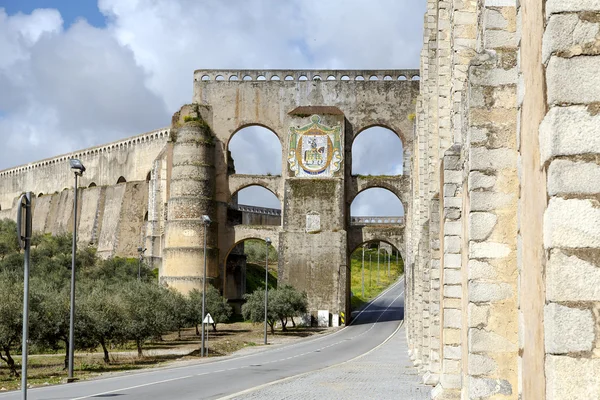 Romersk akvedukt da Amoreira i Elvas i Portugal — Stockfoto