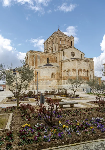 Romanska katedralen i stan av Toro, Spanien — Stockfoto