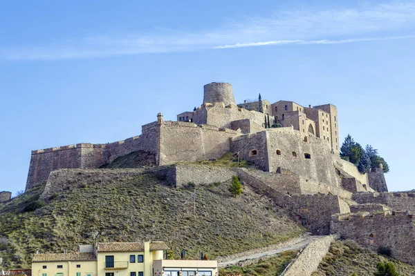 Castillo de Cardona es un famoso castillo medieval en Cataluña . —  Fotos de Stock