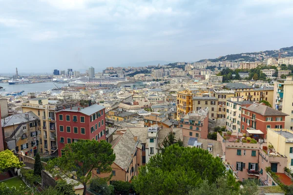 Vista panorâmica porto de Génova, Itália — Fotografia de Stock