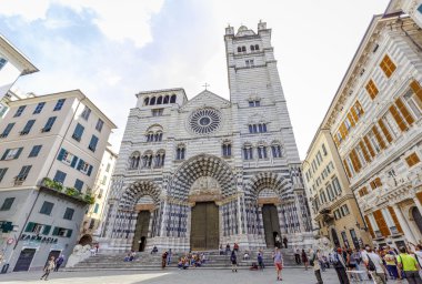 Cenova Başpiskoposu Cattedrale di San Lorenzo koltuk