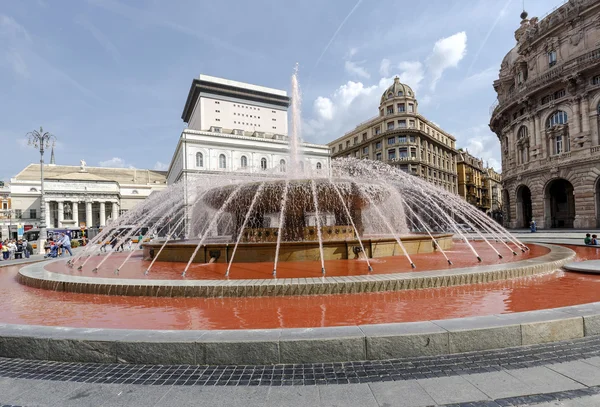 De ferrari náměstí s kašnou v genova, Itálie — Stock fotografie