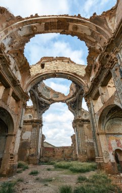 bir İspanyol Sivil sırasında bombardımanında Belchite köy yok