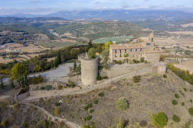 Solsona 'daki Castellvell Ortaçağ Kalesi. Lleida Katalonya İspanya.