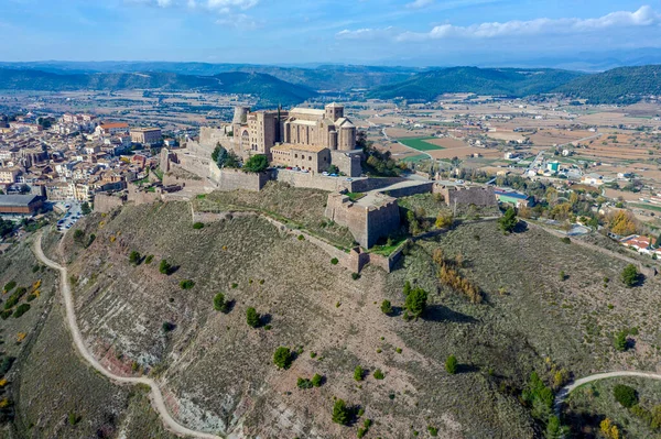 Cardona Kalesi Katalonya Ünlü Bir Ortaçağ Kalesidir Şimdi Ünlü Bir — Stok fotoğraf