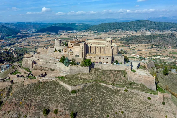 Cardona Kalesi Katalonya Ünlü Bir Ortaçağ Kalesidir Şimdi Ünlü Bir — Stok fotoğraf