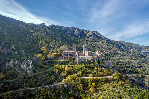 Romantyczne Opactwo Sant Pere Rodes Parku Naturalnym Cap Creus Jest — Zdjęcie stockowe