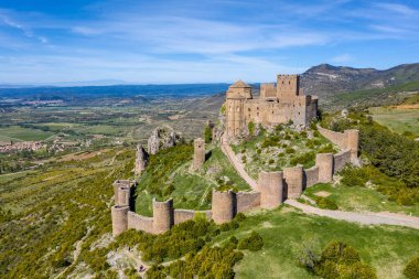 Castle of Loarre is a Romanesque Castle and Abbey located in the Aragon autonomous region of Spain. It is the oldest castles in Spain clipart