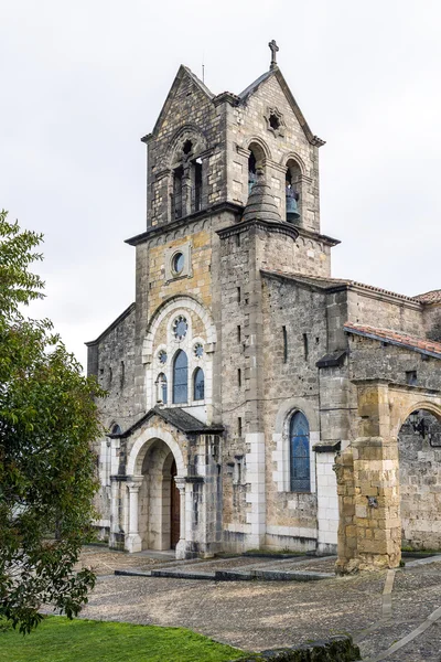 Dorpse kerk van San Vicente Martir en San Sebastian, Frias Burgos — Stockfoto