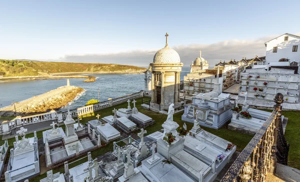 O Cemitério de Luarca, Espanha — Fotografia de Stock