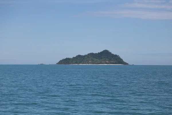 Красивий острів на Андаманське море Таїланду — стокове фото