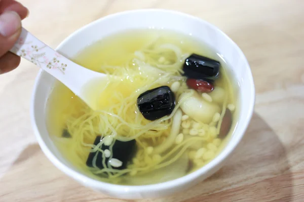 Cheng Tueng (Doce macarrão) em Yaowarat, Bangkok - Tailândia — Fotografia de Stock