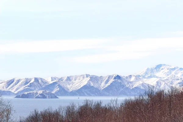 Hermoso Paisaje Invierno Foto Colinas Altas Con Árboles Parte Superior — Foto de Stock