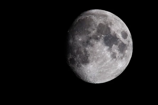 Sombra en la superficie lunar — Foto de Stock