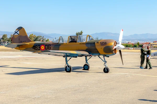 Flygplan yakovlev yak-52 — Stockfoto