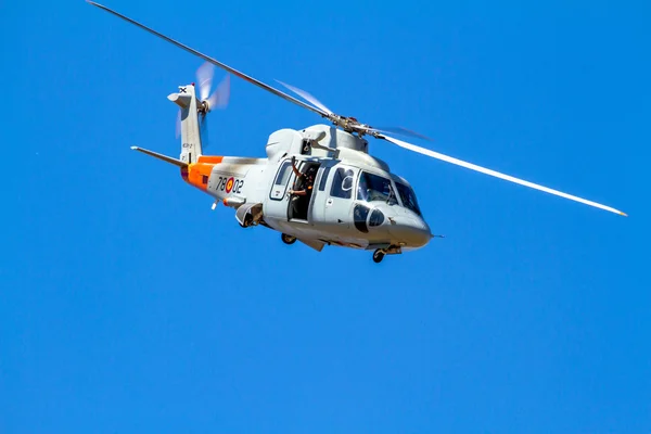 Helikopter Sikorsky S-76C – stockfoto
