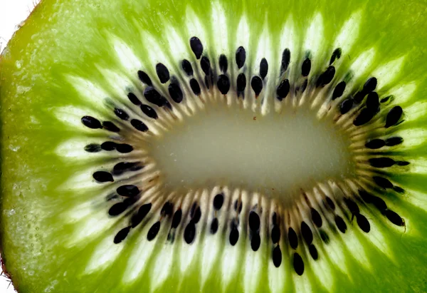 Cortar fruta kiwi —  Fotos de Stock