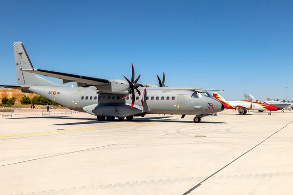 航空機カサ c 295 — ストック写真