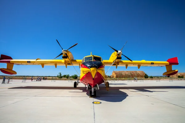 Watervliegtuig canadair cl-215 — Stockfoto