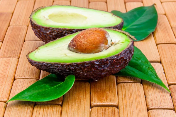 Samenstelling van verschillende avocado 's — Stockfoto