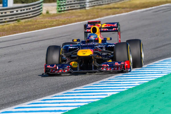 Team rode stier f1, sebastian vettel, 2012 — Stockfoto