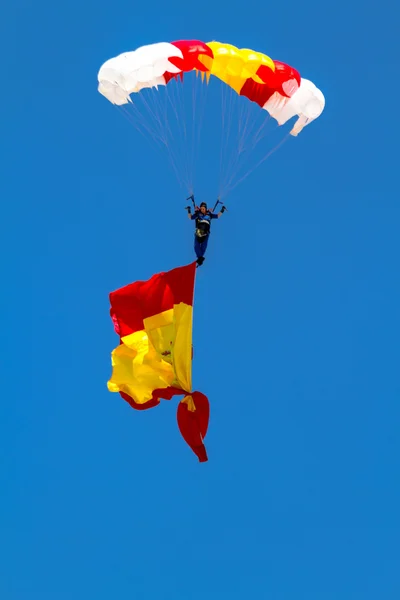 Parachutist van de papea — Stockfoto