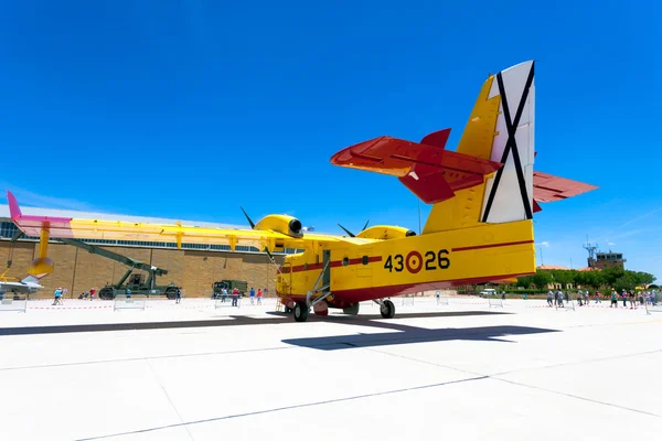 Deniz uçağı canadair cl-215 — Stok fotoğraf