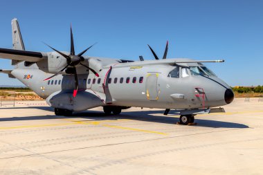uçak casa c-295